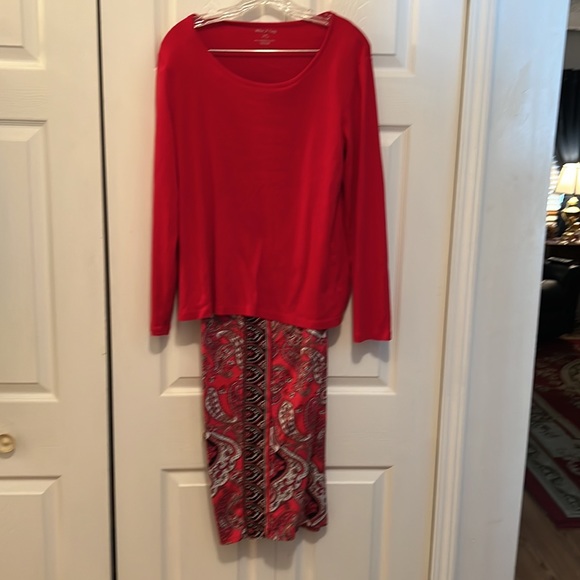 TWO PIECE P’J SET RED WHITE STAG LONG SLEEVE TOP L DRAWSTRING ELASTIC BOTTOMS XL - Picture 2 of 8